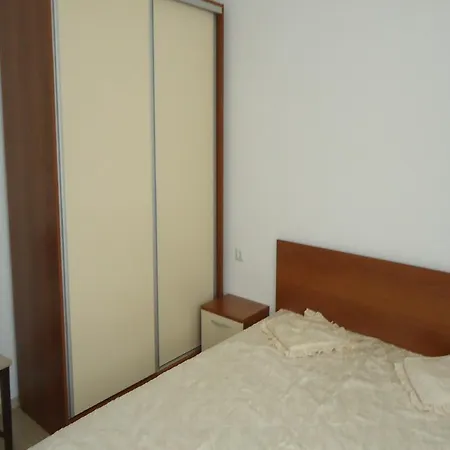 In Rodina 2 Sveti Vlas